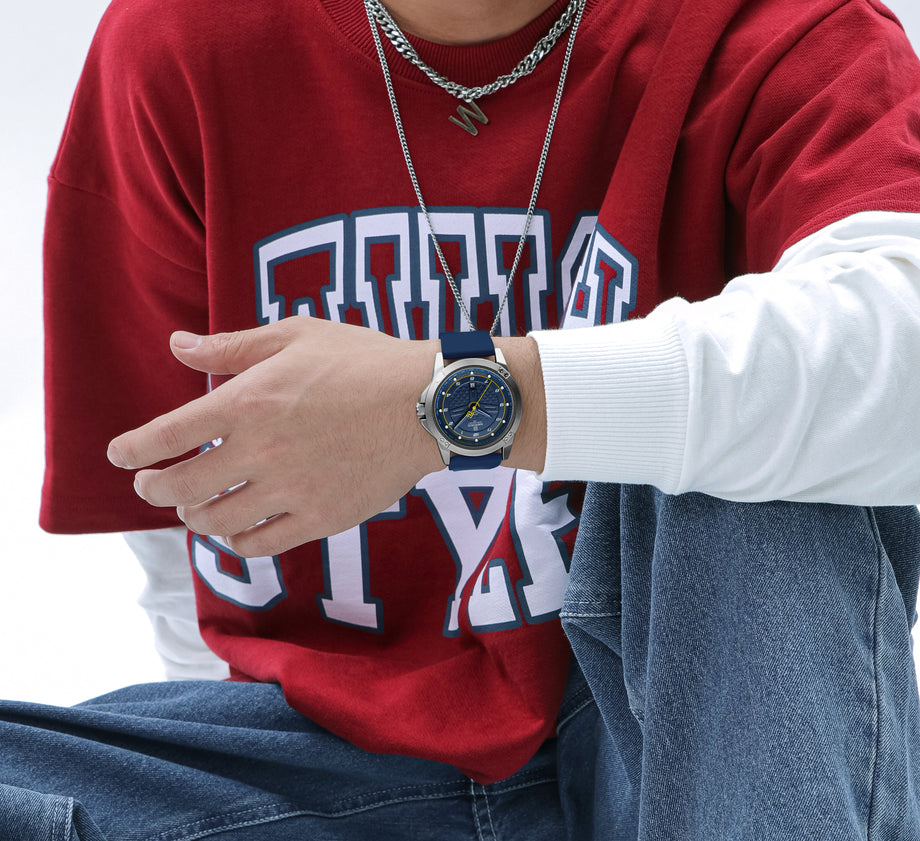 BOSS - Horloge met blauwe guilloché-wijzerplaat en siliconen logoband